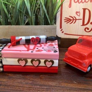 Valentine’s Day tiered trays decoration lot